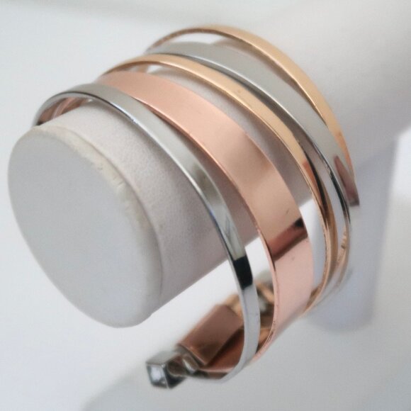 BCBGENERATION Tri Tone cutout cuff bracelet - Picture 10 of 10